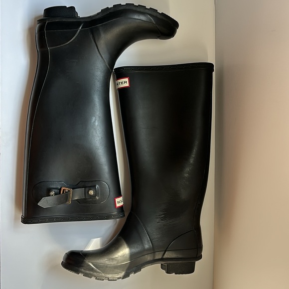 Hunter, size 7, Huntress style, black, wide calf, tall rain boots - Picture 8 of 8